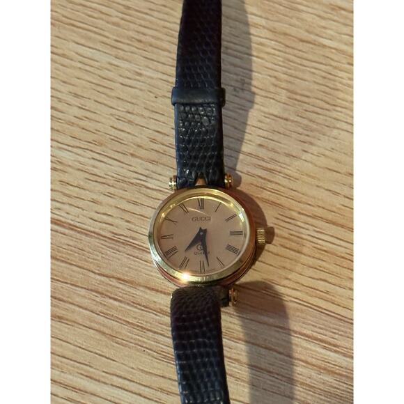 Pre-Owned Vintage Gucci Wristwatch (Sherry Line) - Picture 1 of 11